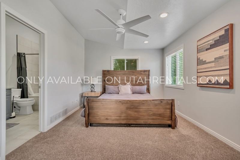 232 Wn - Photo 3 of 32