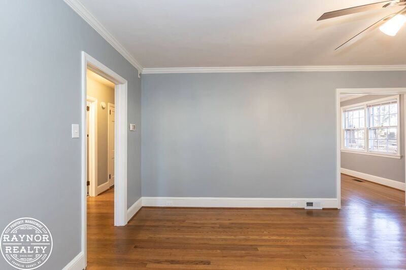 433 Norvell St - Photo 5 of 37