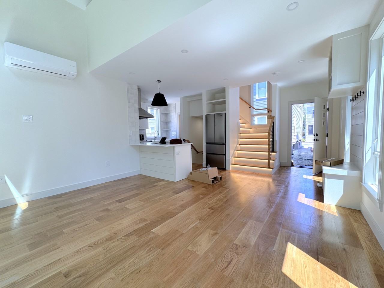 58 Springfield St - Photo 3 of 15