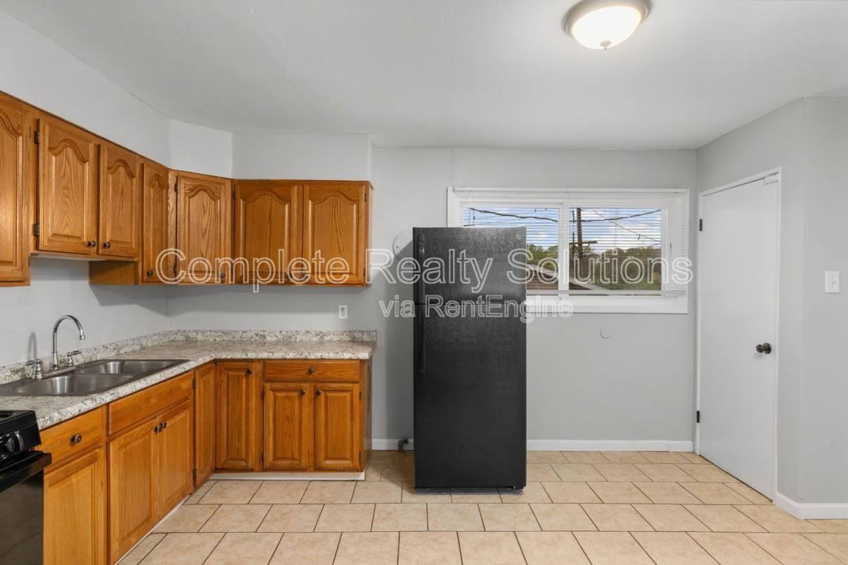 3429 Ranch Ln - Photo 2 of 10