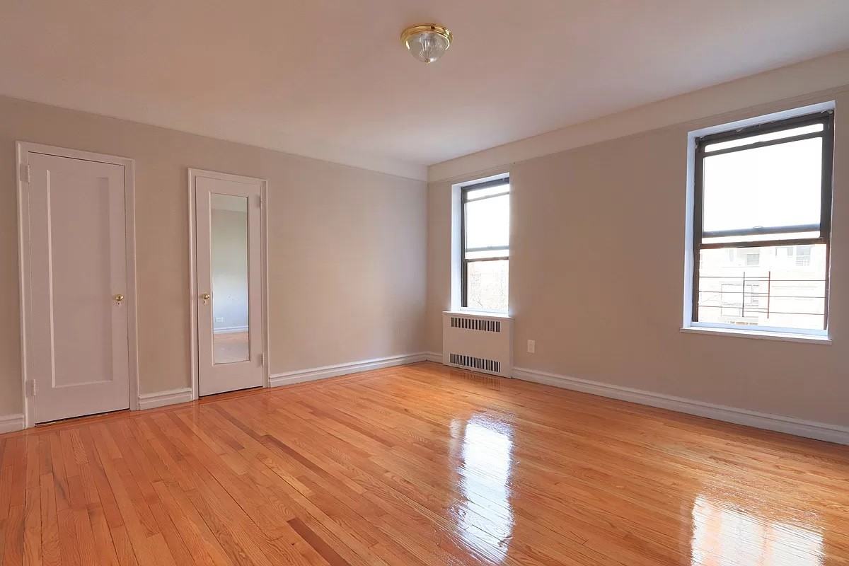 10824 71St Ave - Photo 3 of 12