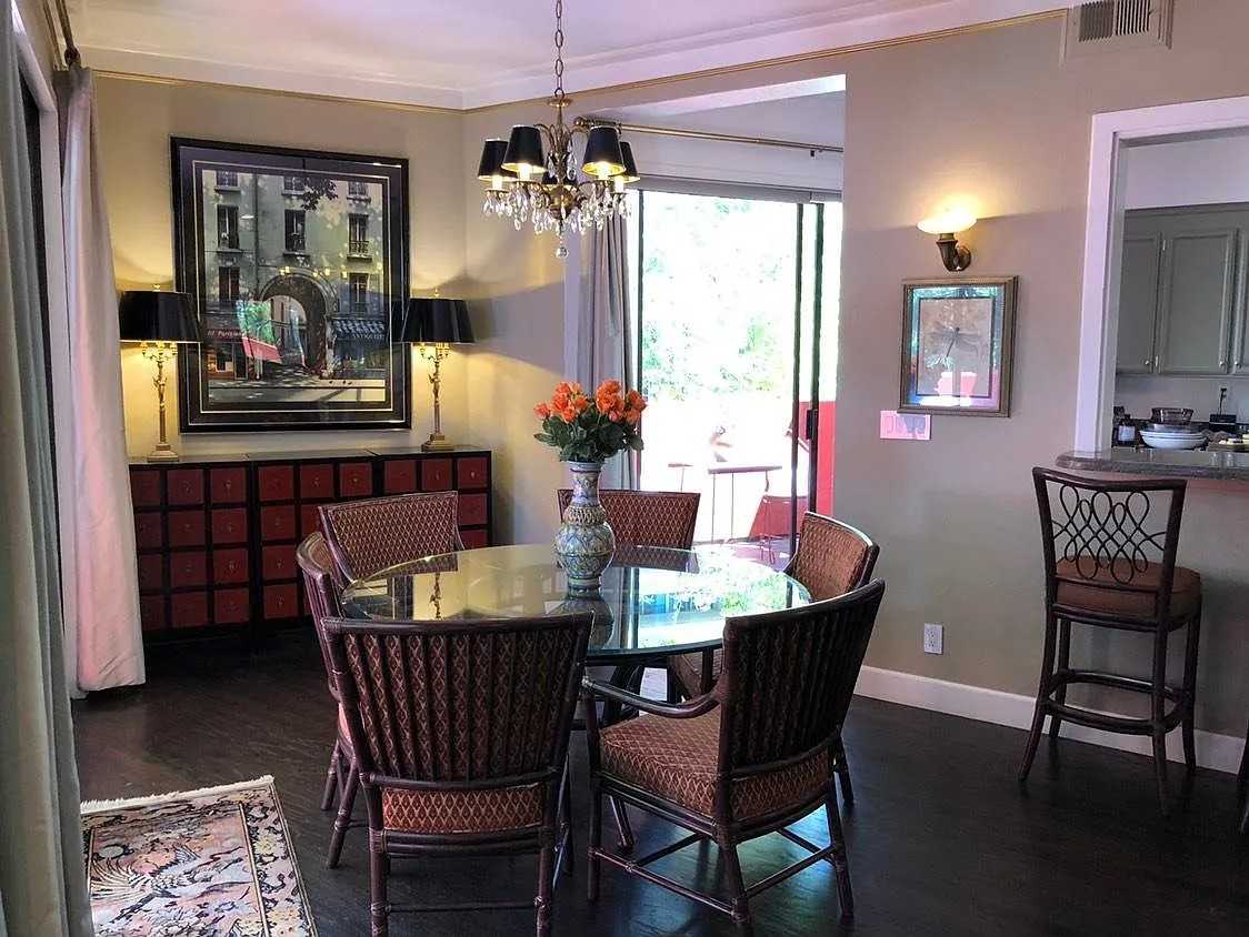 483 Forest Ave - Photo 3 of 7