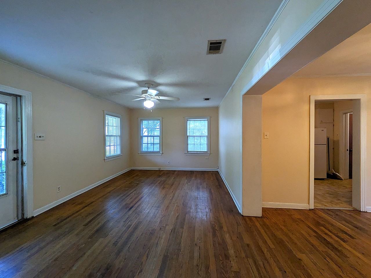 416 N 19th Ave - Photo 6 of 27