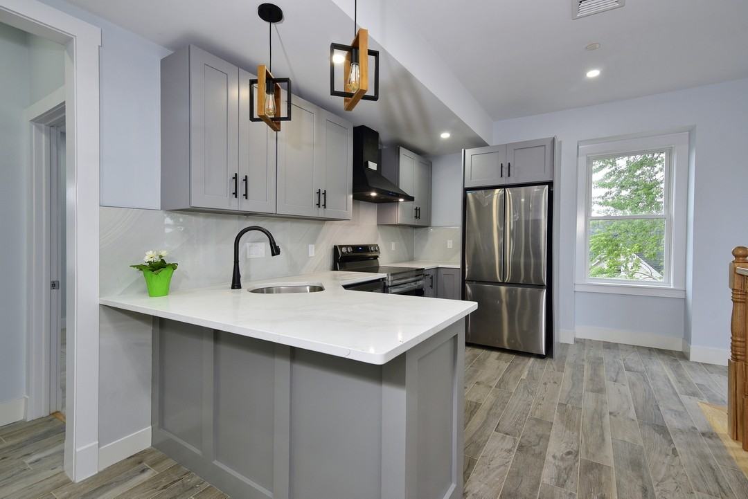 Evans St #3 - Photo 2 of 18