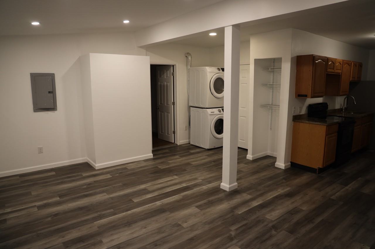 4 W Avon Rd #NA - Photo 2 of 12
