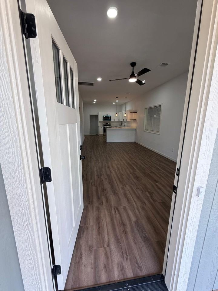 3905 Fox St #NA - Photo 2 of 20