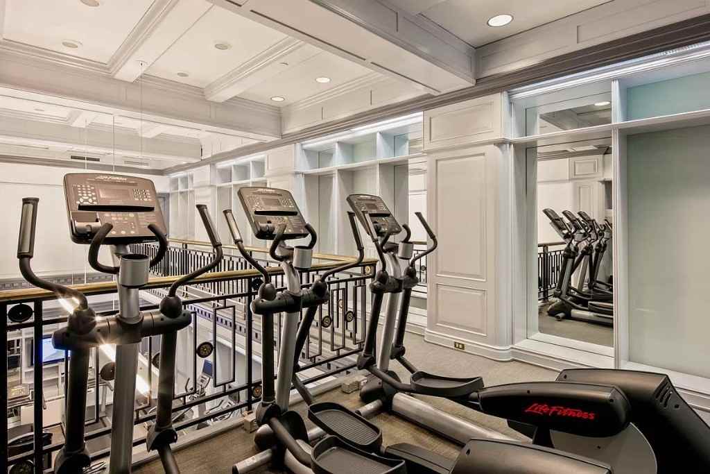 Maiden Ln #1912 - Photo 6 of 9