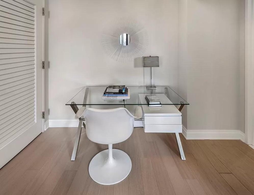 Pine St #927 - Photo 4 of 20