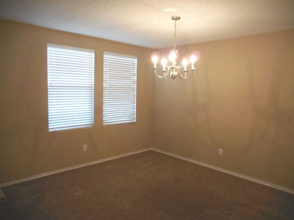 2628 S Wavecrest Ct - Photo 2 of 18
