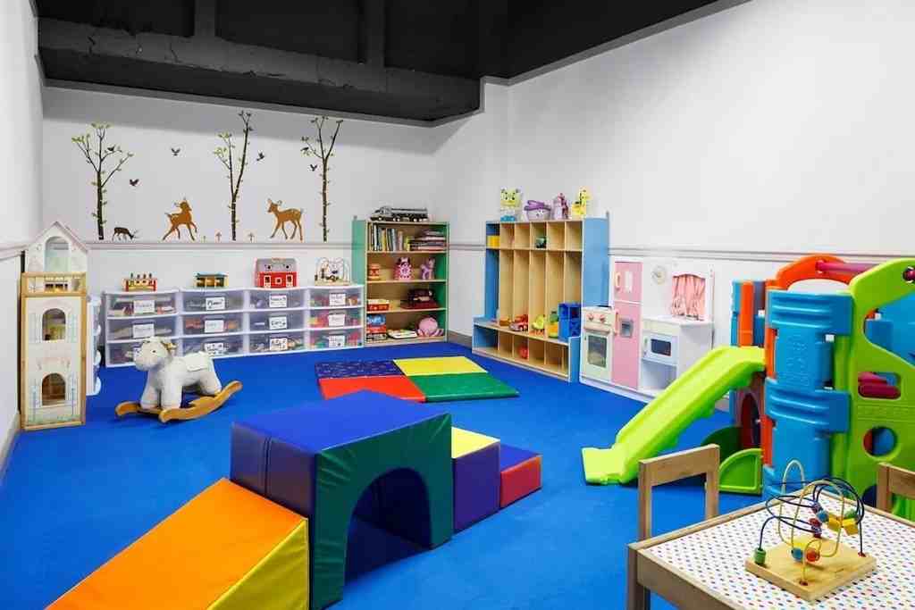 West St #12C - Photo 7 of 8