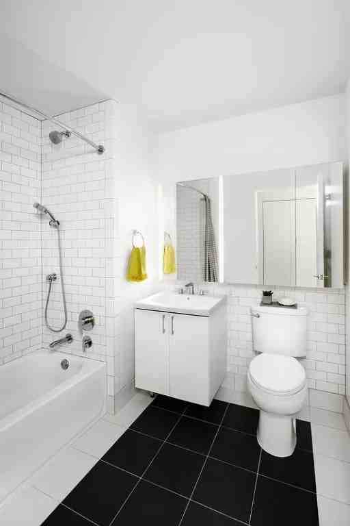 Pine St #3301 - Photo 4 of 20