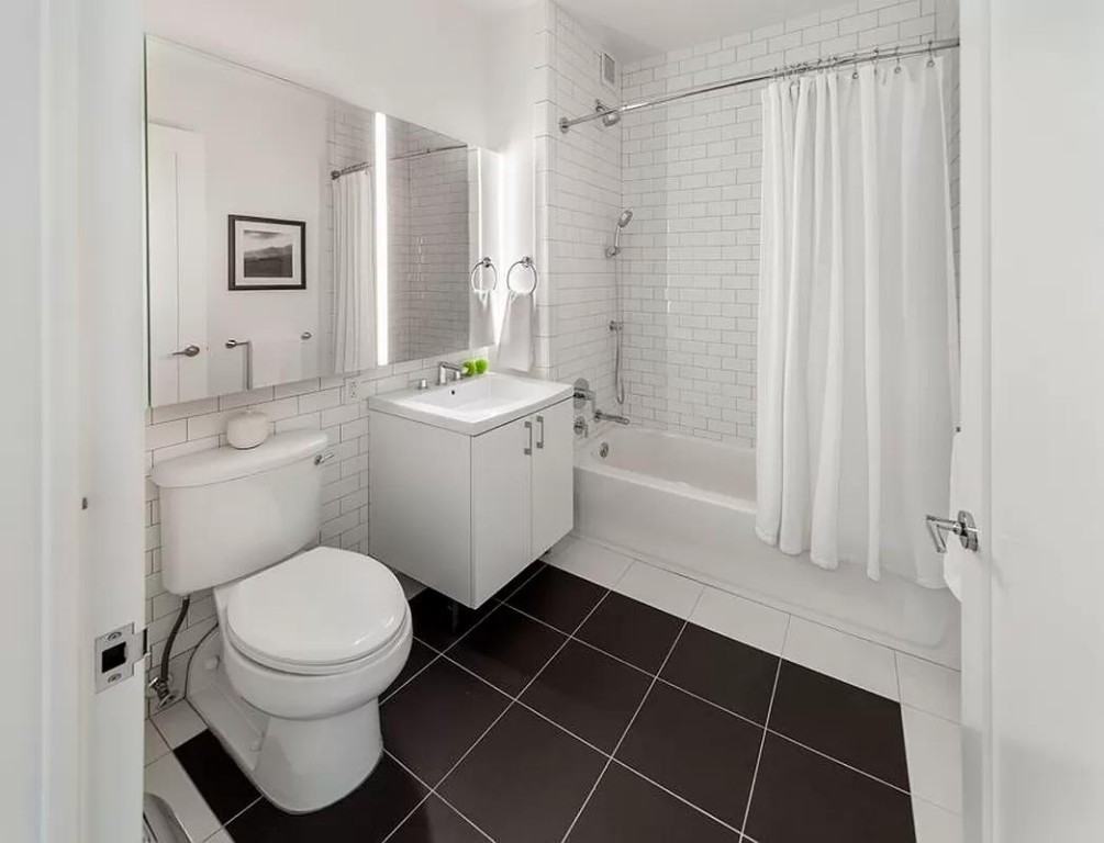 Pine St #2704 - Photo 4 of 5