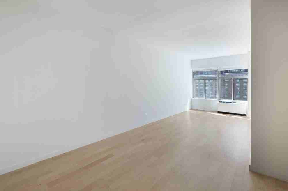 Washington St #06N - Photo 2 of 8