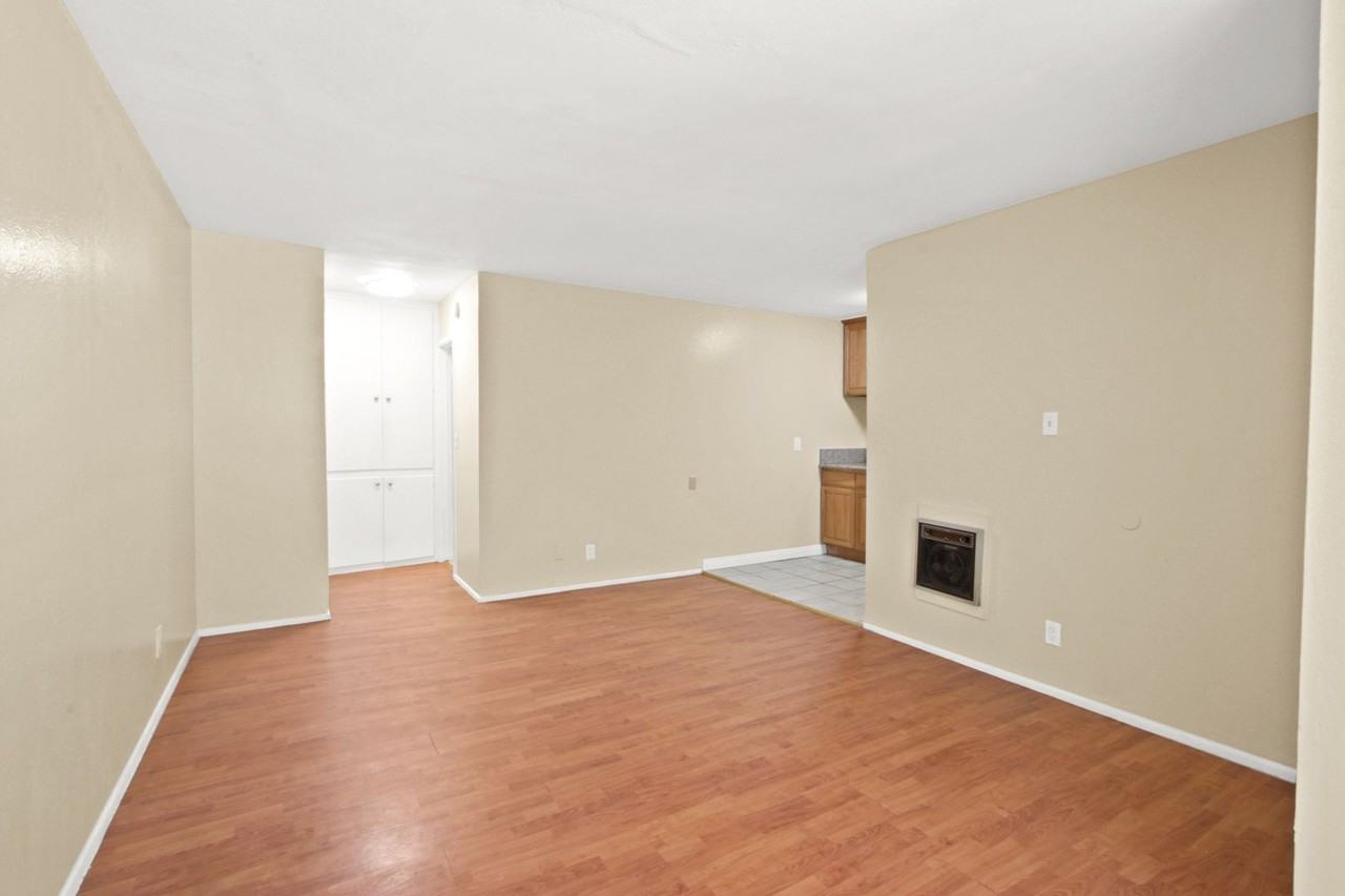 Ramona Garden Apartments - Photo 5 of 20