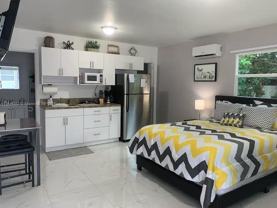 1762 Nw 15th St #4 - Photo 1 of 1