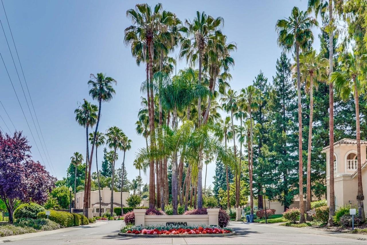 1261 Cuernavaca Circulo - Photo 2 of 50