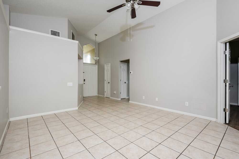 2845 Oak Shore Rd - Photo 4 of 16