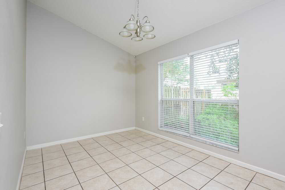2845 Oak Shore Rd - Photo 5 of 16