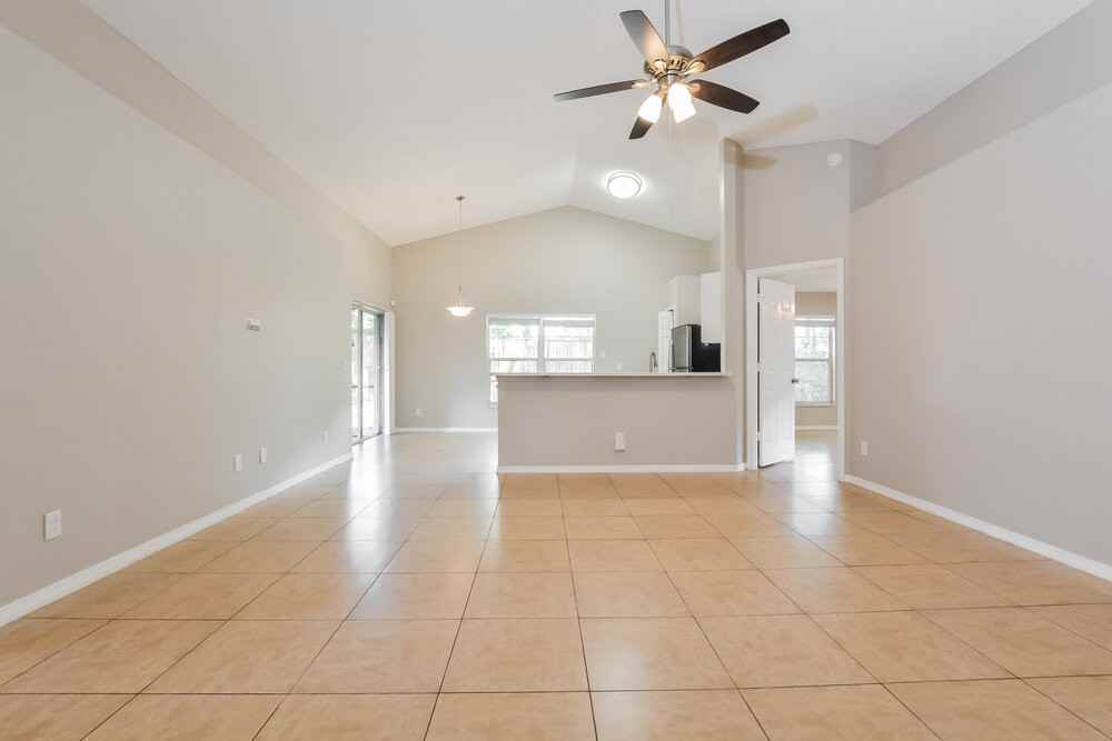 281 Meagan Beth Rd - Photo 5 of 16