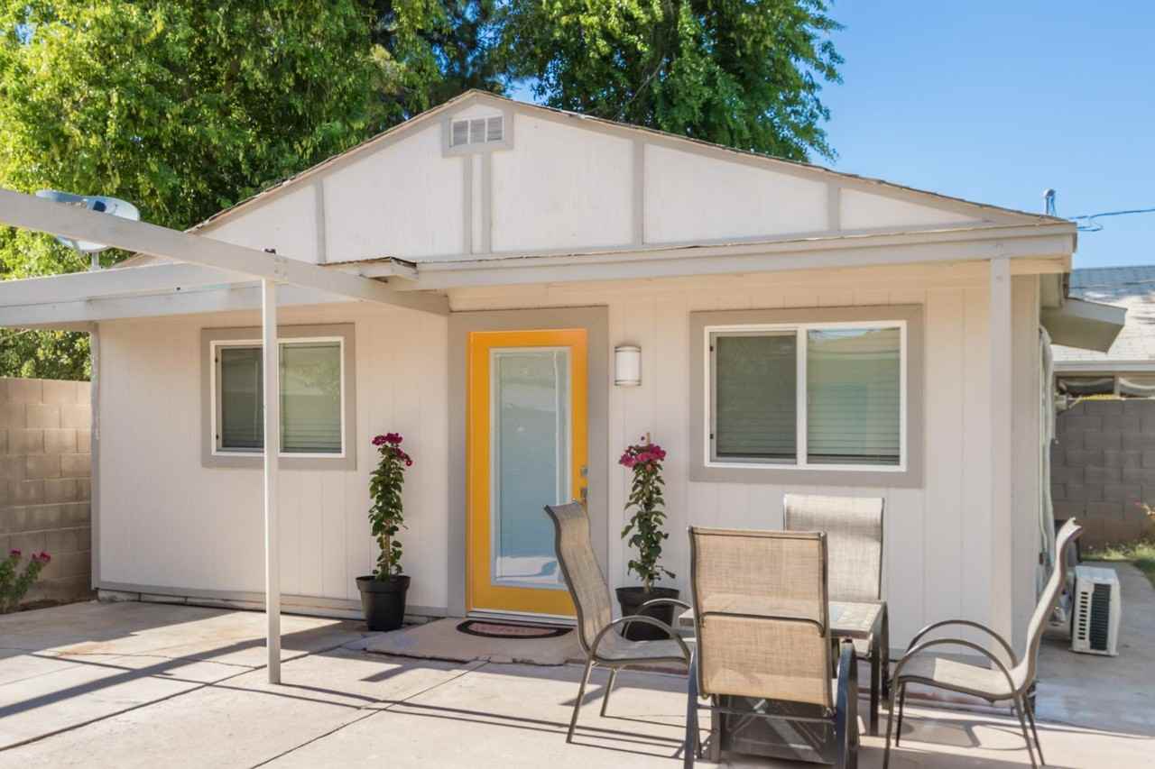 2524 E Willetta St Unit 4 - Photo 3 of 20