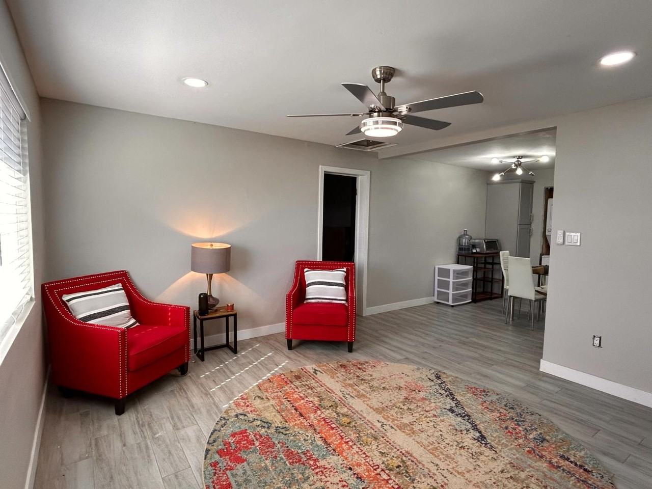 3936 W Nancy Ln - Photo 4 of 10