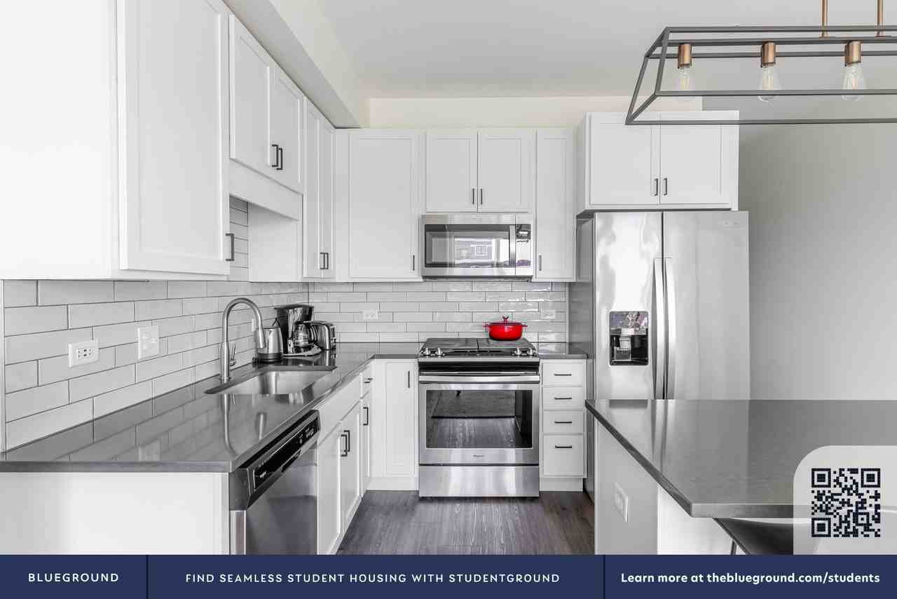 100 N Addison Ave #1263 - Photo 7 of 50