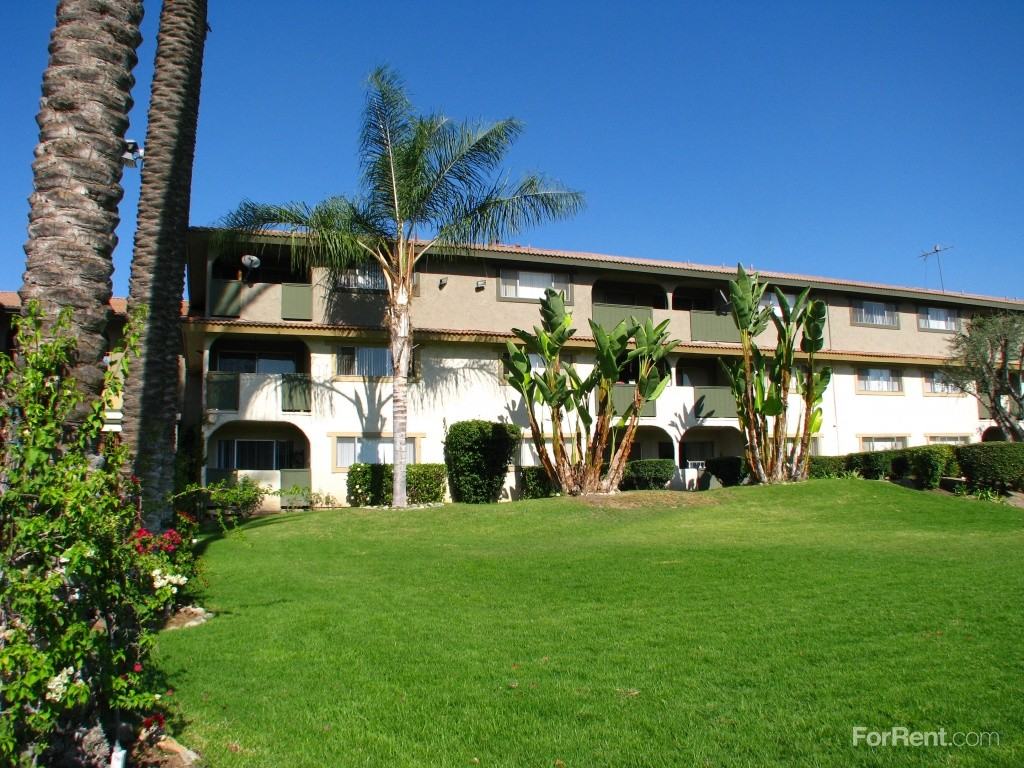 The Medici at South Hills - Photo 3 of 19