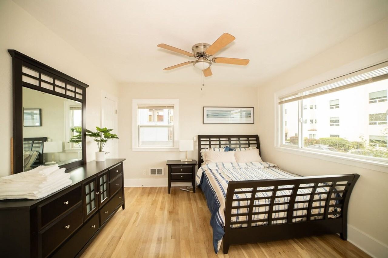 2428 Alki Ave Sw #1051257P - Photo 3 of 18