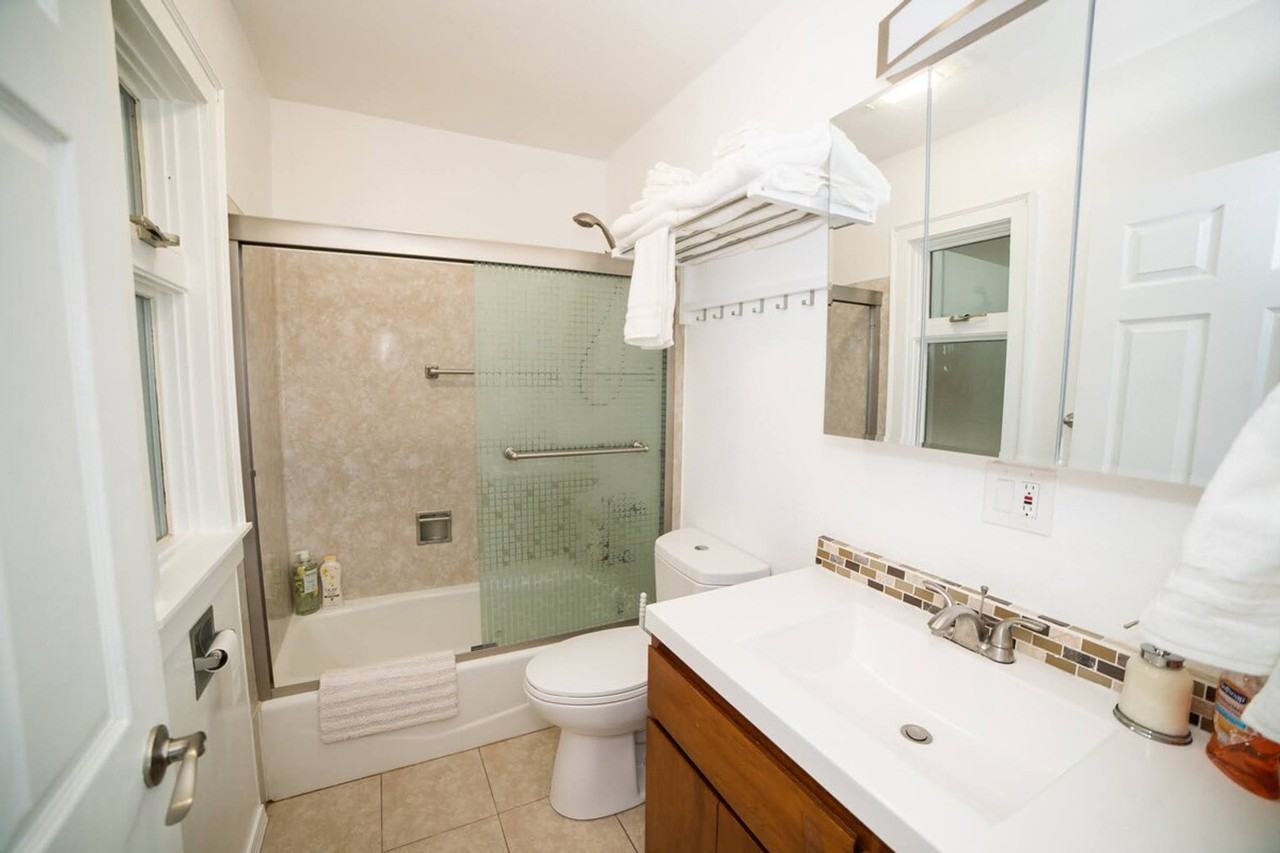 2428 Alki Ave Sw #1051257P - Photo 5 of 18