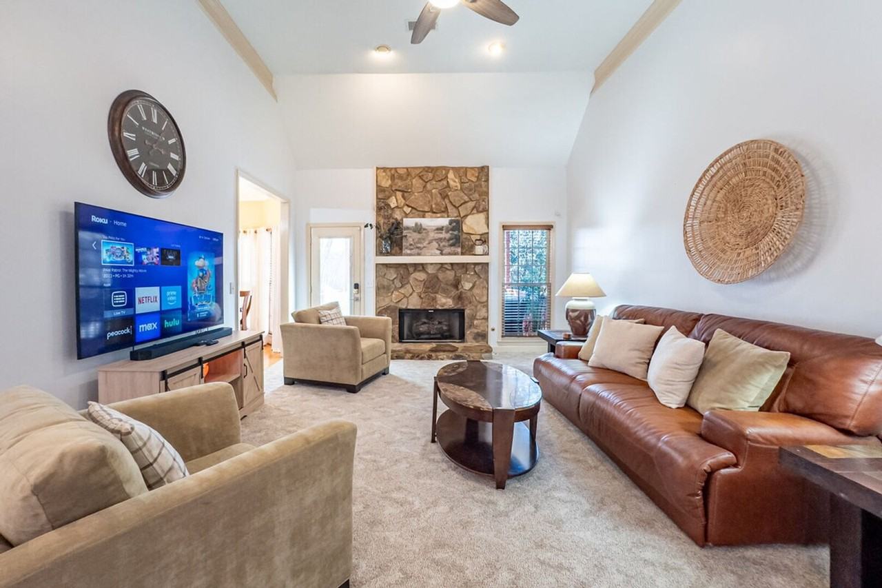 530 Waterford Dr #1234803P - Photo 4 of 36