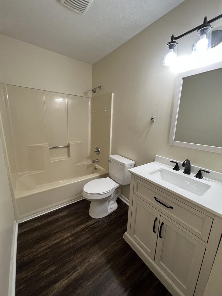 113 Southvail Dr - Photo 3 of 6