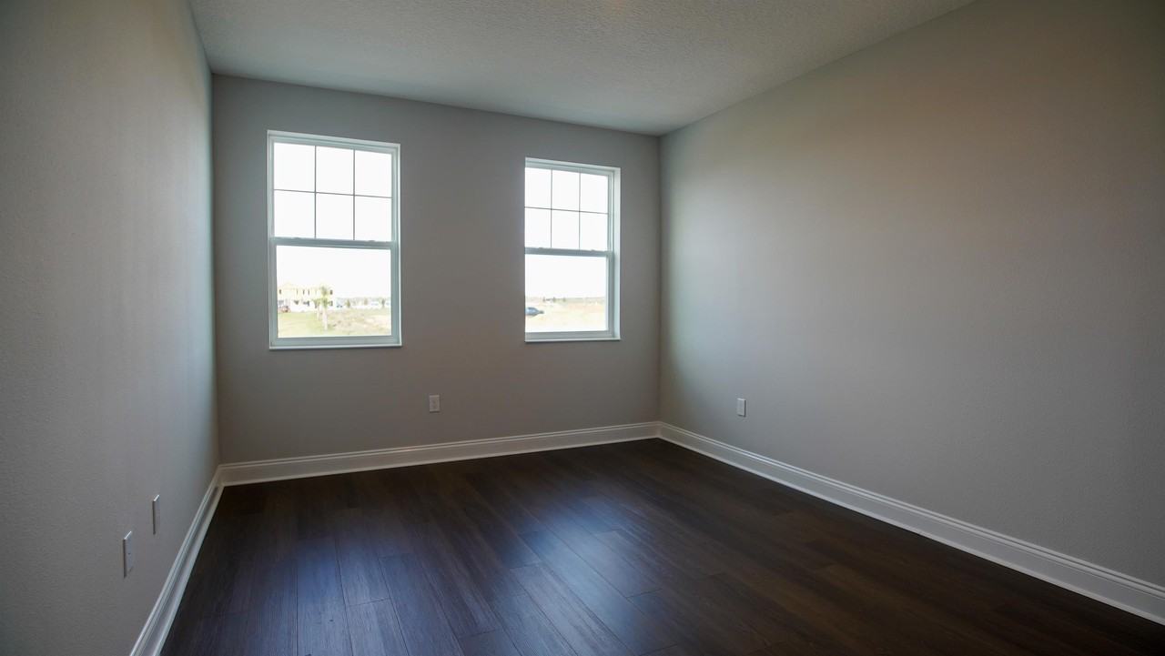 12182 Eastmoor Dr - Photo 7 of 46