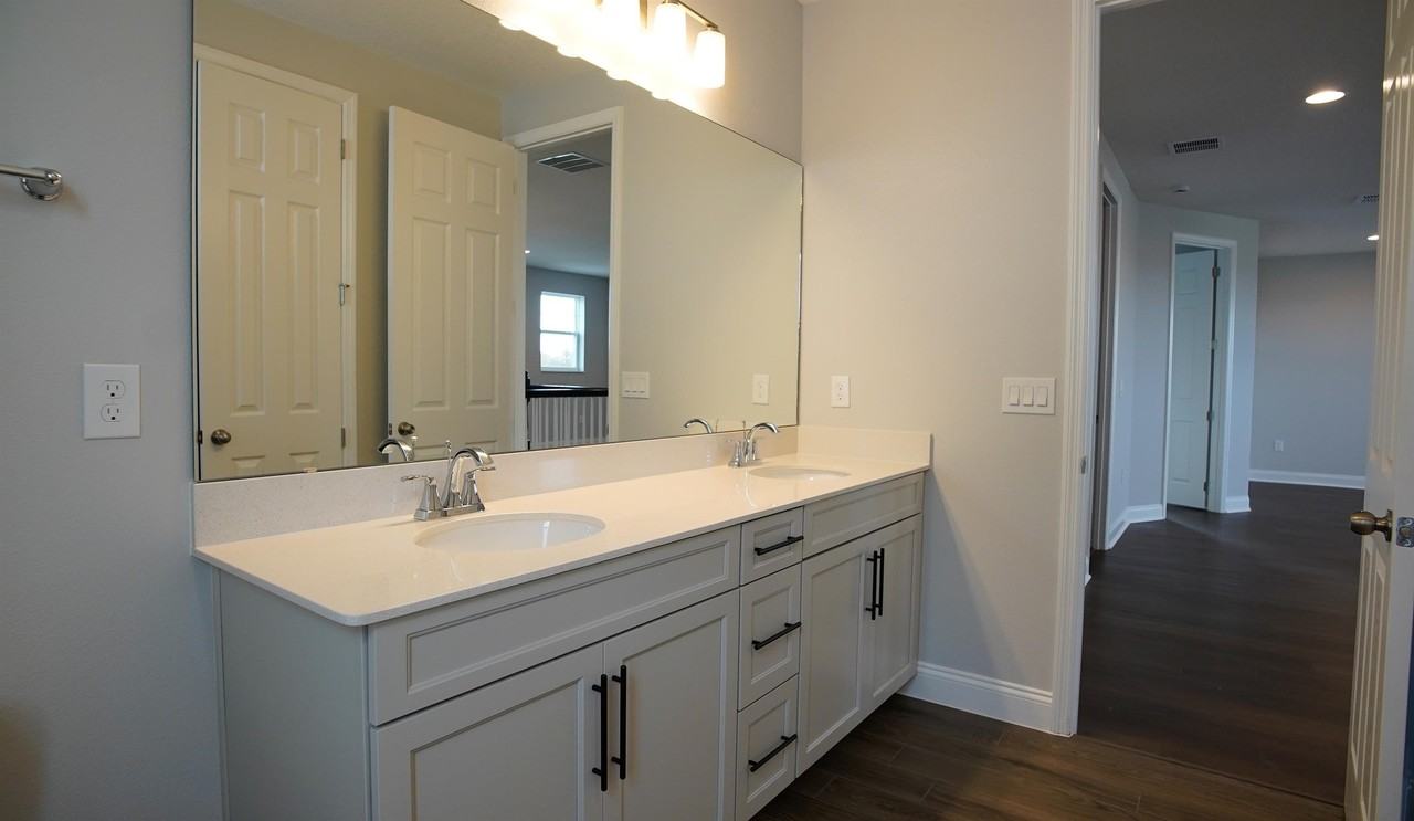 12182 Eastmoor Dr - Photo 6 of 46