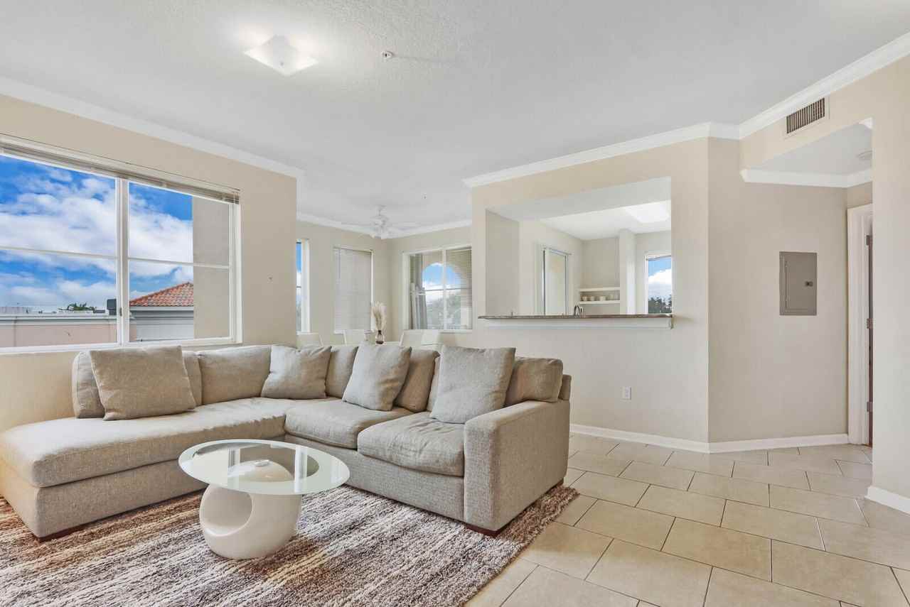 11021 Legacy Lane #303 - Photo 4 of 16