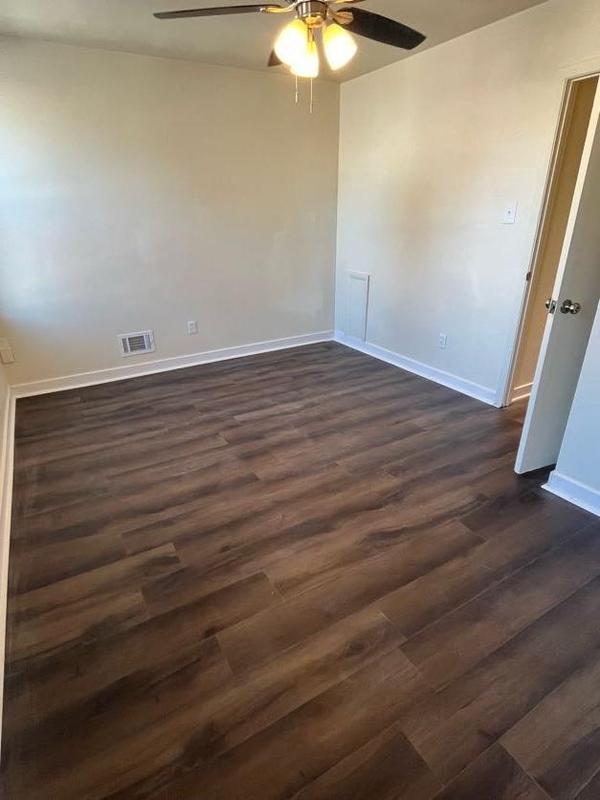 2645 Lauretta Ave - Photo 3 of 7