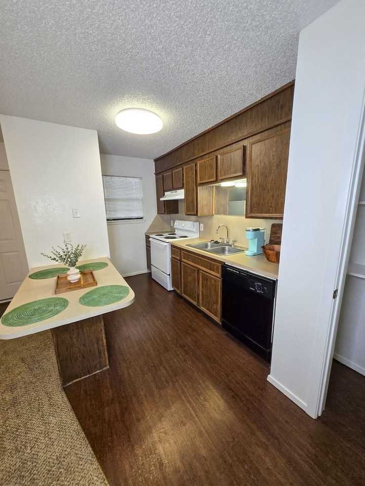 Jackson Square - Photo 3 of 12