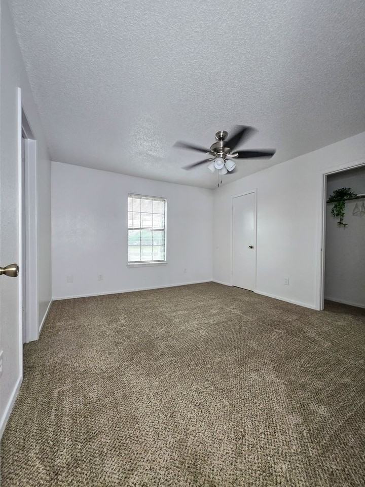 Jackson Square - Photo 4 of 12