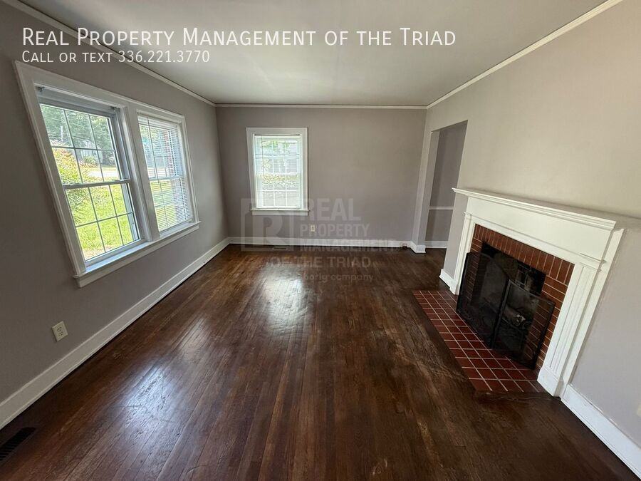 1003 W Wendover Ave - Photo 2 of 14