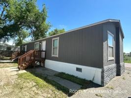 featured image of 2222 E 8th St #104