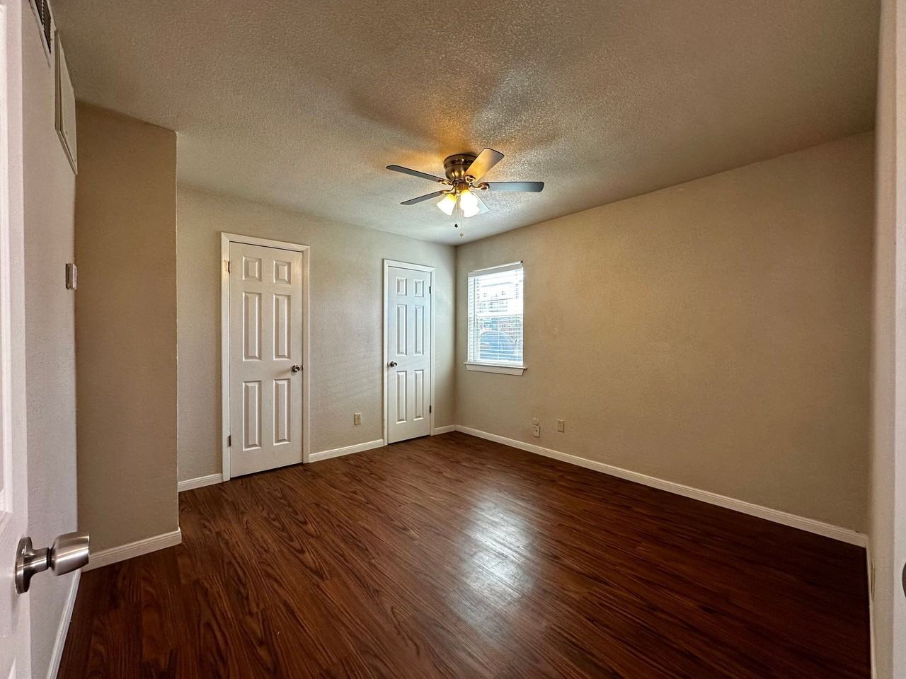 Economical 1 Bd / 1 Ba at Spring Tree Near Baylor! - Photo 2 of 21