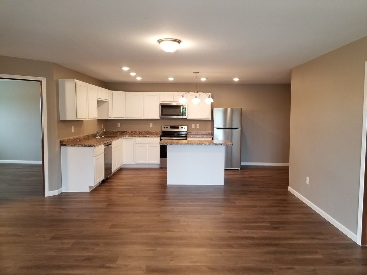 Edgeview Apartments - Photo 6 of 50