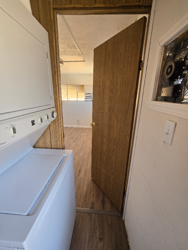 16736 Anaconda Rd - Photo 3 of 20