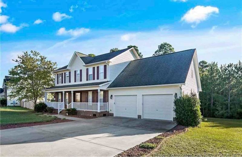 136 Linden Rd - Photo 3 of 28