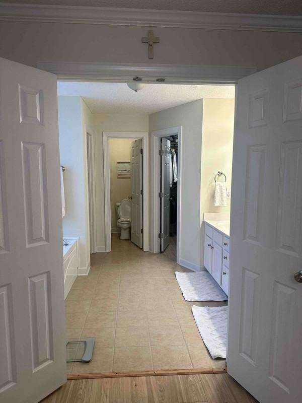 136 Linden Rd - Photo 4 of 28