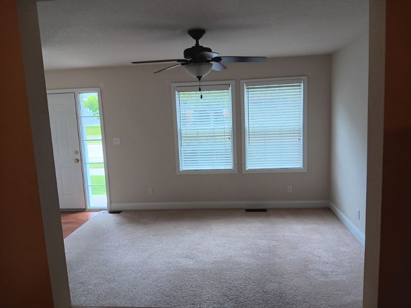 2412 Eaton Ave - Photo 3 of 13