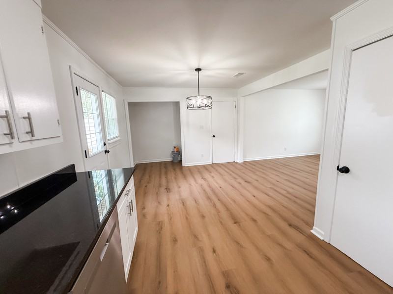 1006 Taylors Mill Rd - Photo 3 of 16