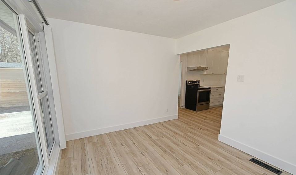 87 Gladstone Avenue #1 - Photo 5 of 16