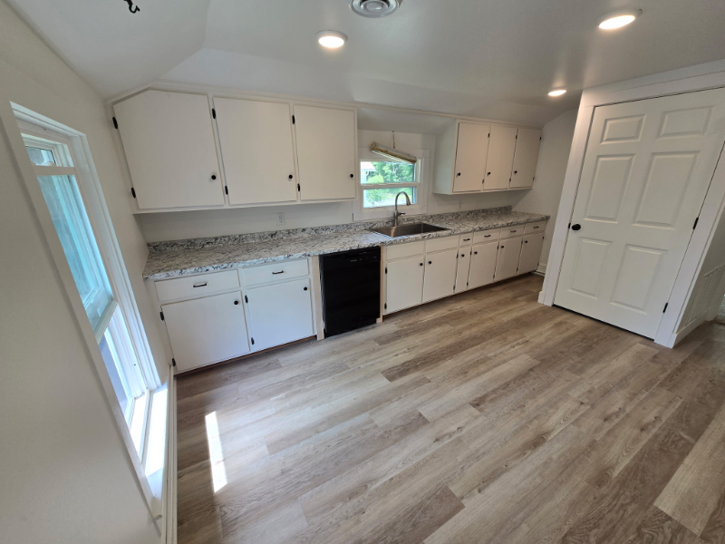 540 Dunkirk Ave #2 - Photo 2 of 8