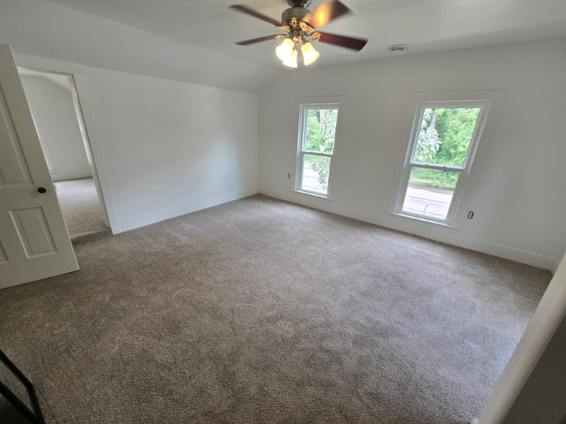 540 Dunkirk Ave #2 - Photo 4 of 8