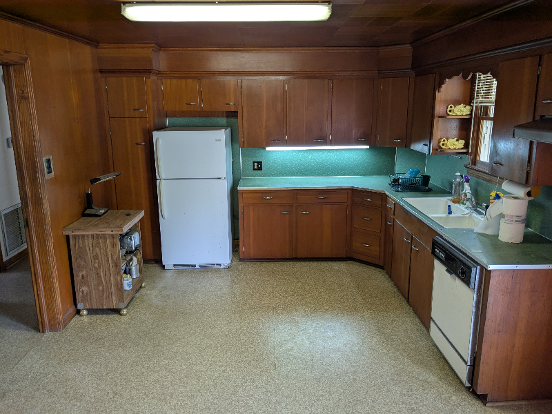 413 E Oak St - Photo 3 of 17